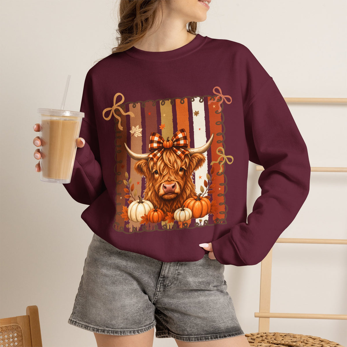Autumn Highland Cow Sweatshirt – Pumpkin Patch Cozy Fall Crewneck