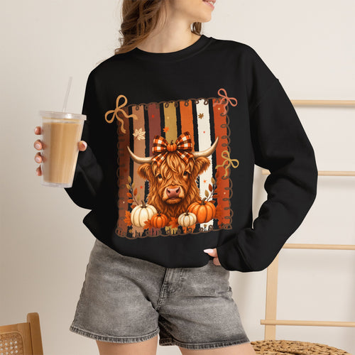 Autumn Highland Cow Sweatshirt – Pumpkin Patch Cozy Fall Crewneck