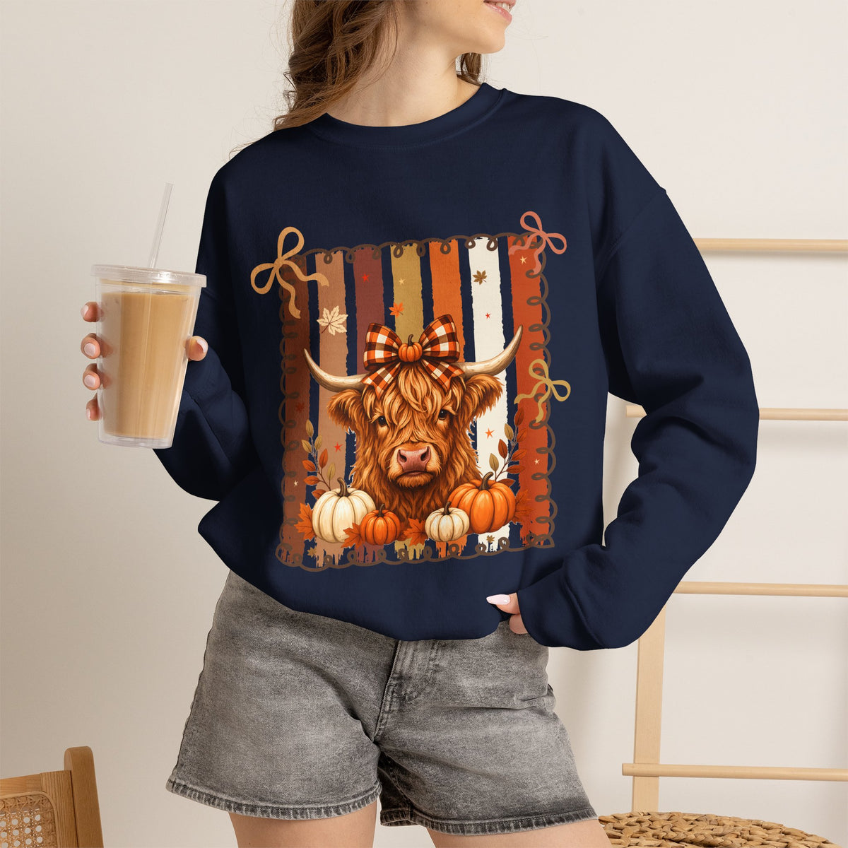 Autumn Highland Cow Sweatshirt – Pumpkin Patch Cozy Fall Crewneck