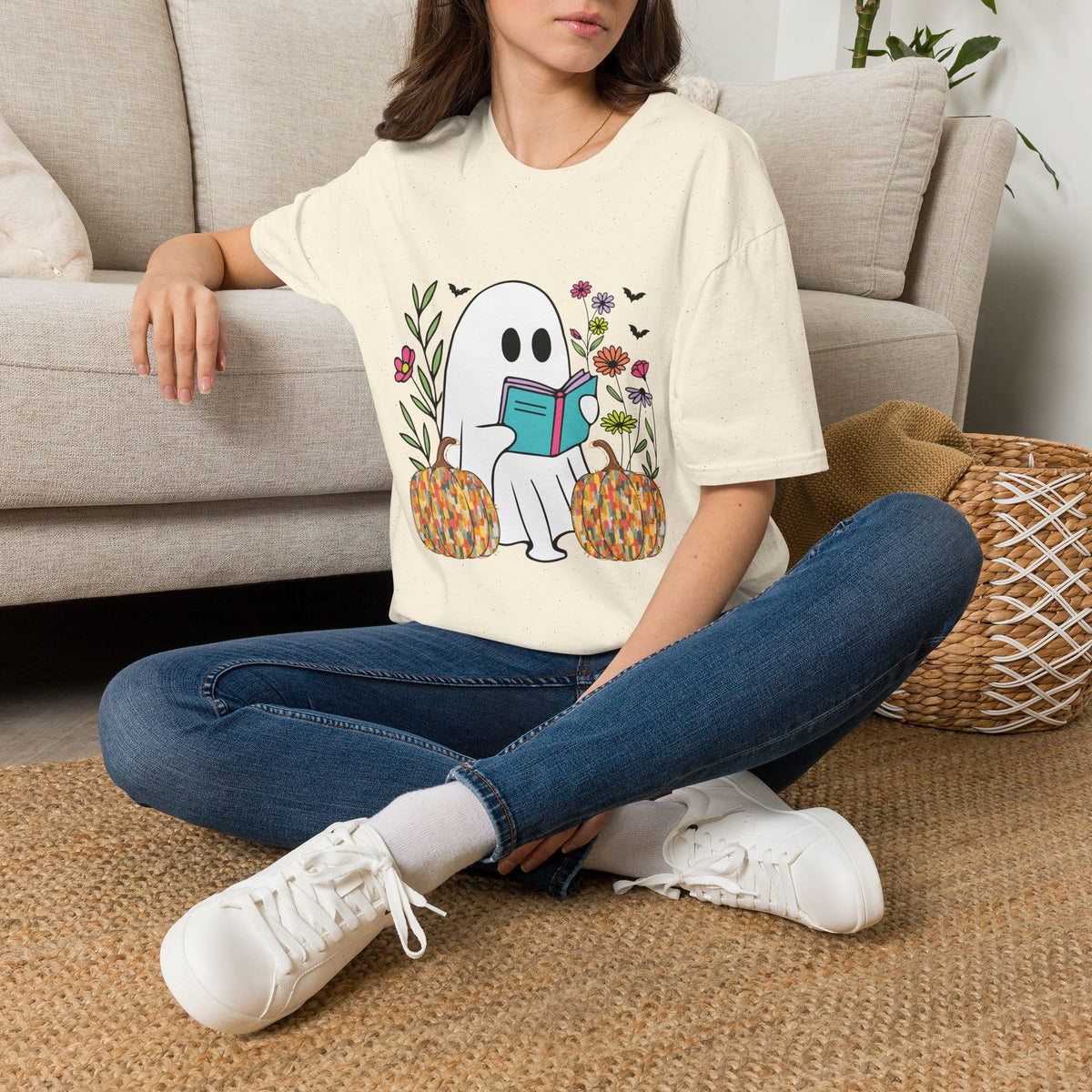 Ghost Reading T‑Shirt — Cute Pumpkin & Floral Halloween Tee